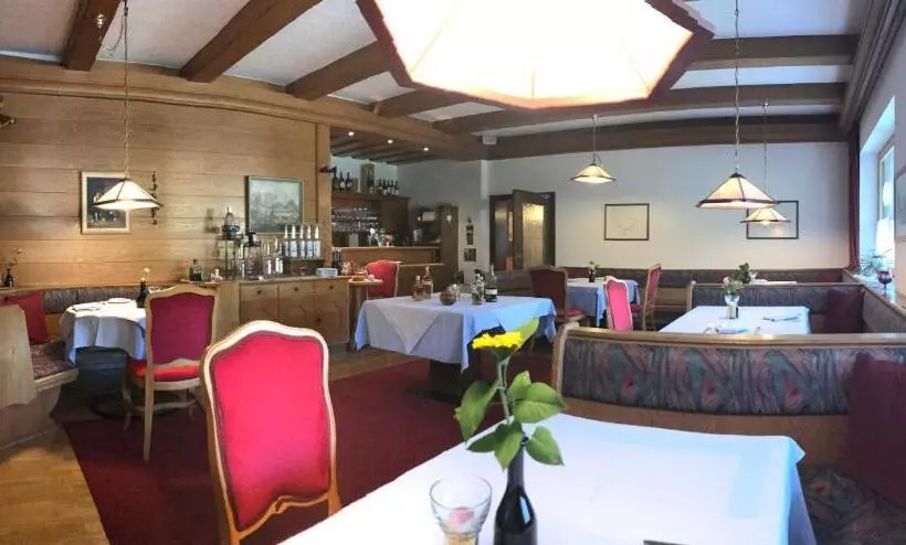 ペンション Gasthof Sprenger