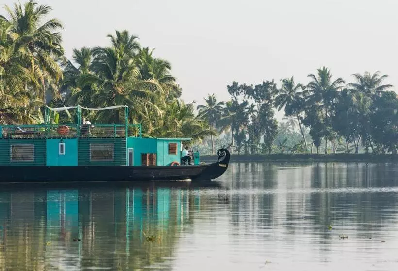 Lomakeskus Purity At Lake Vembanad