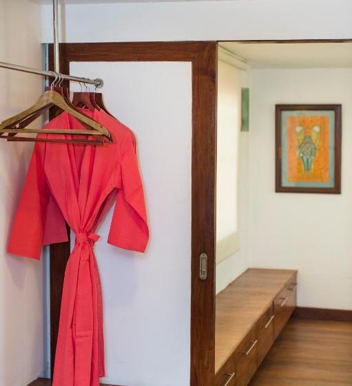 Resort Purity At Lake Vembanad