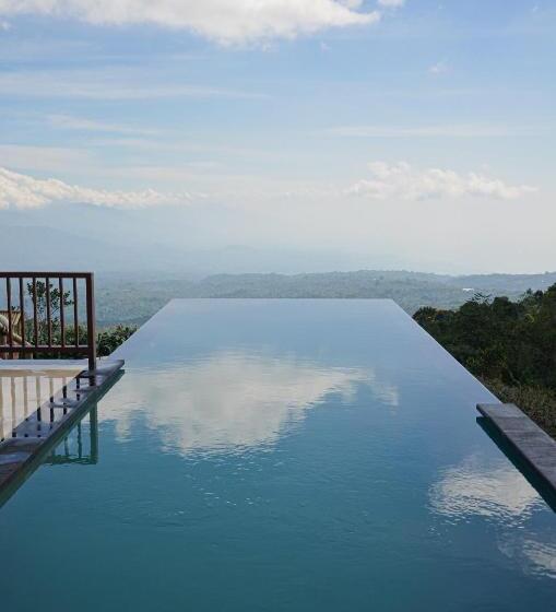 Munduk Moding Plantation Nature Resort