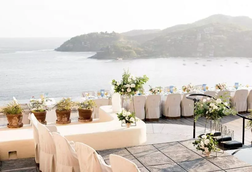 Tentaciones Hotel & Lounge Pool   Adults Only