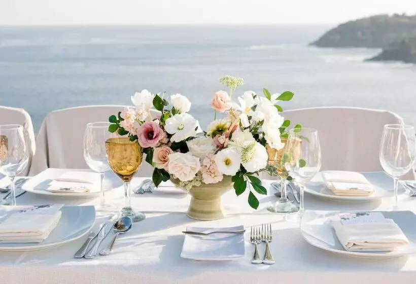 Tentaciones Hotel & Lounge Pool   Adults Only