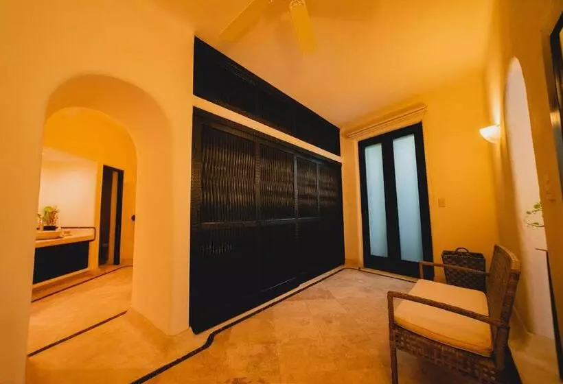 Tentaciones Hotel & Lounge Pool   Adults Only