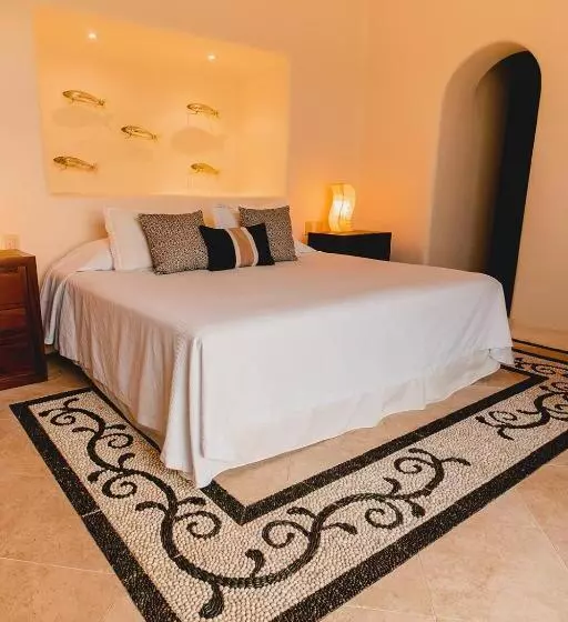 Tentaciones Hotel & Lounge Pool   Adults Only