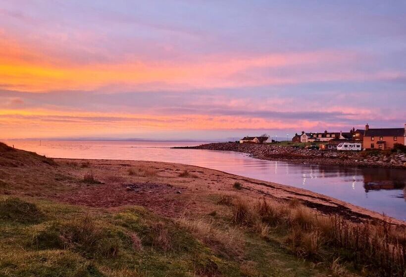 Bed and Breakfast Brora Pods