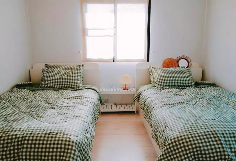 ベッドアンドブレックファースト Nhunjai House   บ้านหนุนใจ