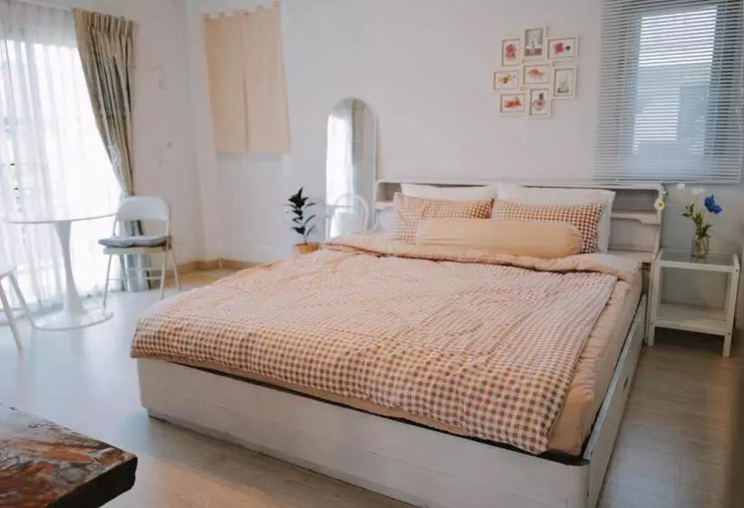 ベッドアンドブレックファースト Nhunjai House   บ้านหนุนใจ