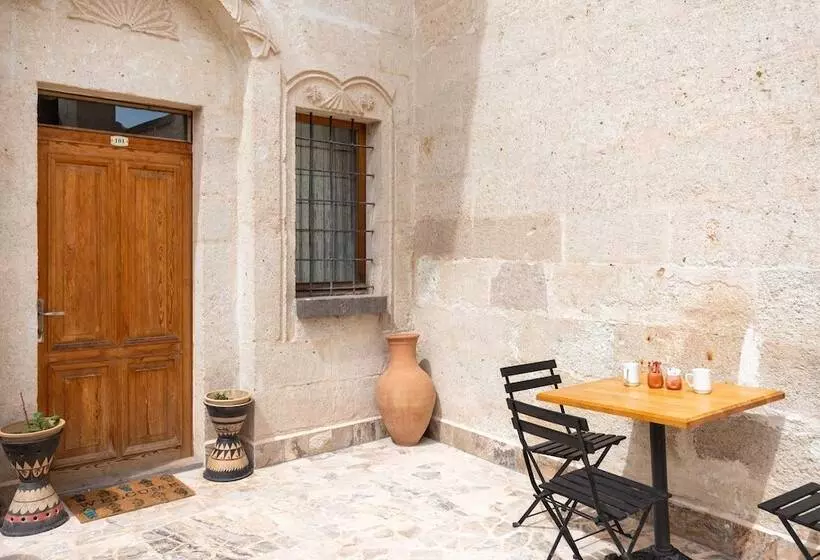 Hotelli Cafer Aga Konagi