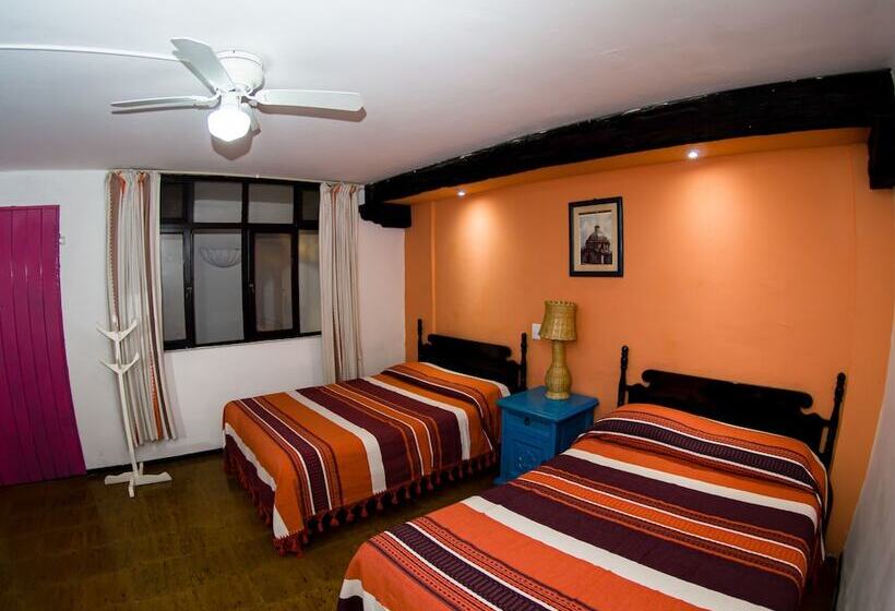 Отель Casa California