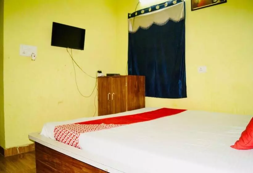 ホテル Oyo Flagship 81203 Sai Kripa Guest House