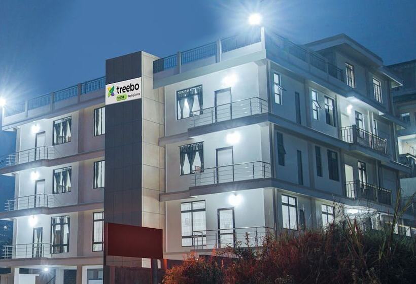 בית מלון כפרי Treebo Staying Center