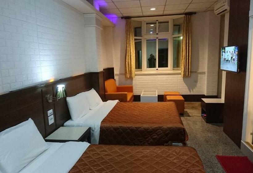 پانسیون 安德飯店