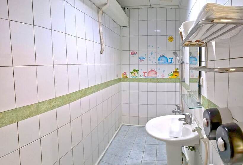 پانسیون 安德飯店