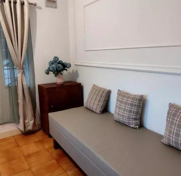 Aamiaismajoitus (B&B) Lorin Bnb