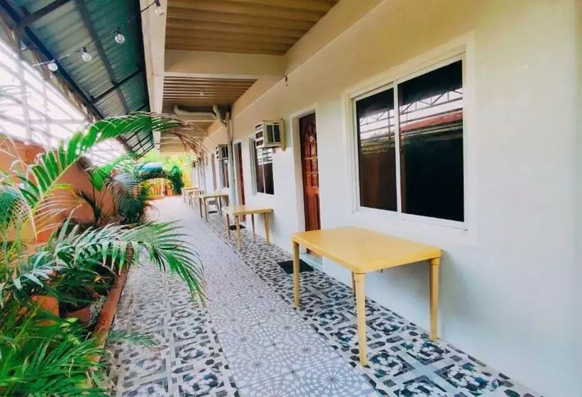 ホテル Emshienell Beach Resort And Event Place