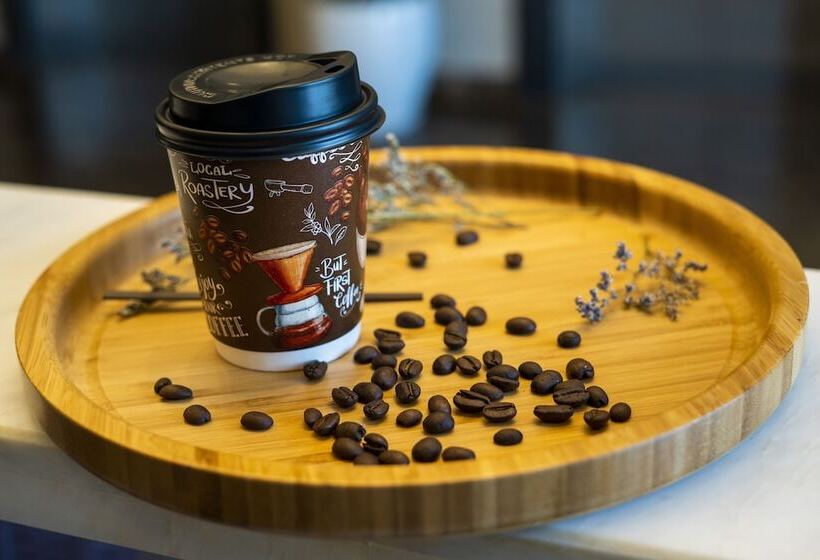 St Hotel Wattay Airport