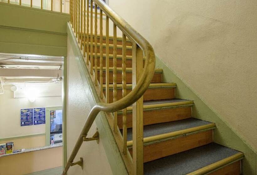 فندق صغير Elite Inn