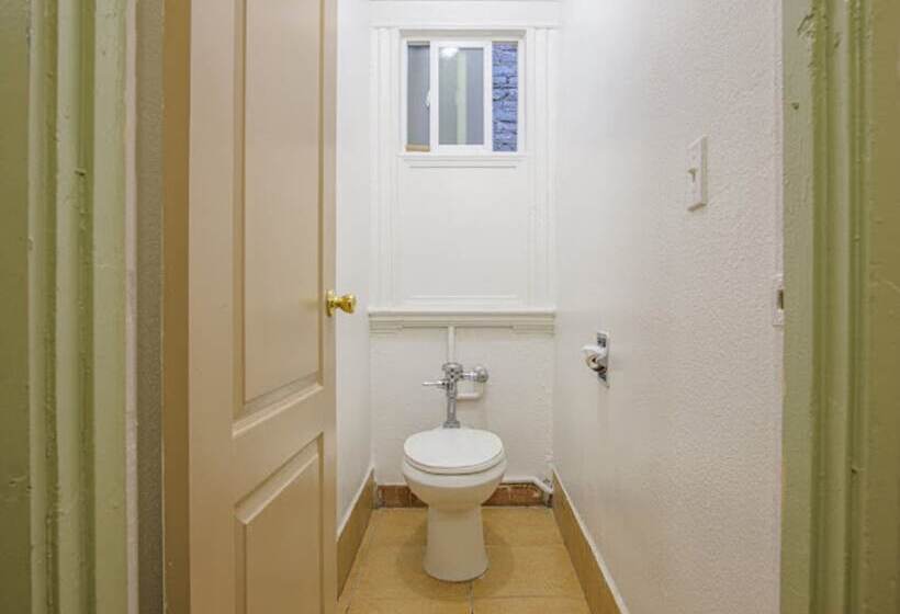 فندق صغير Elite Inn