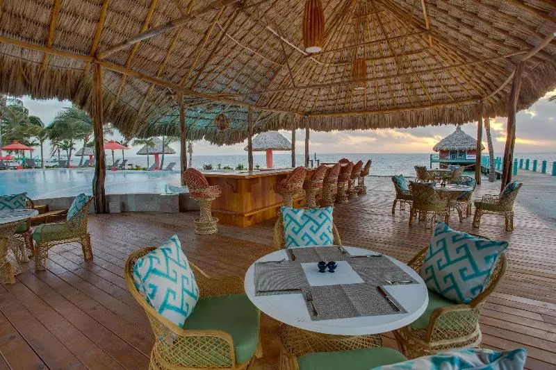 Costa Blu Beach Resort, Trademark Collection By Wyndham