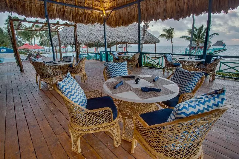 Costa Blu Beach Resort, Trademark Collection By Wyndham