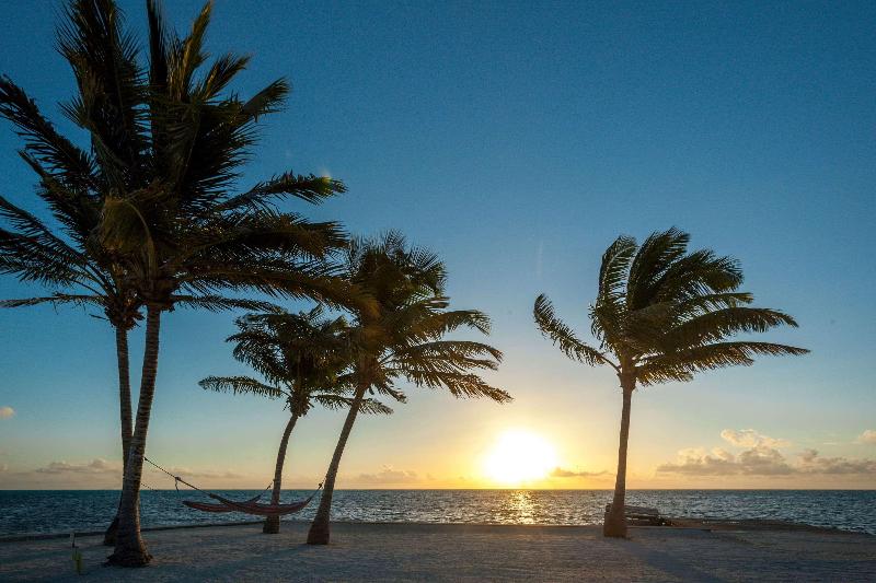 Costa Blu Beach Resort, Trademark Collection By Wyndham