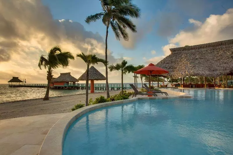 Costa Blu Beach Resort, Trademark Collection By Wyndham