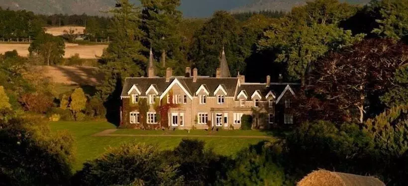 호텔 Ballathie Sportsmans Lodge