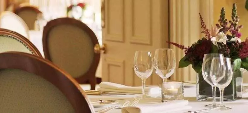 호텔 Ballathie Sportsmans Lodge