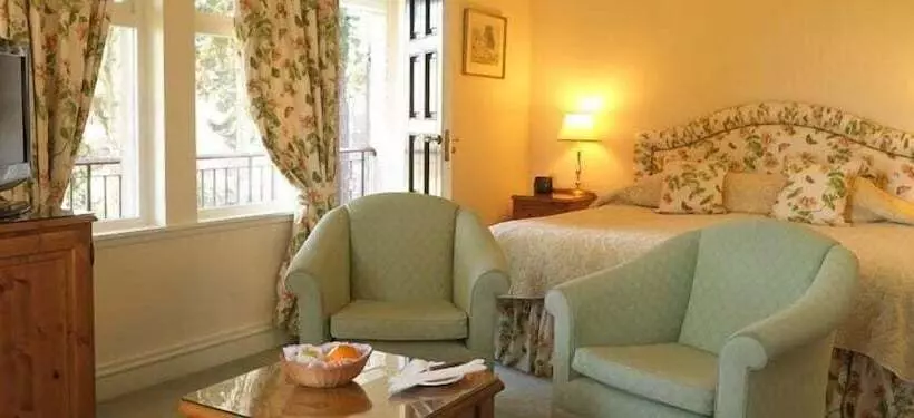 호텔 Ballathie Sportsmans Lodge