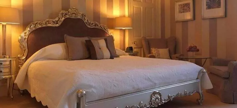 호텔 Ballathie Sportsmans Lodge