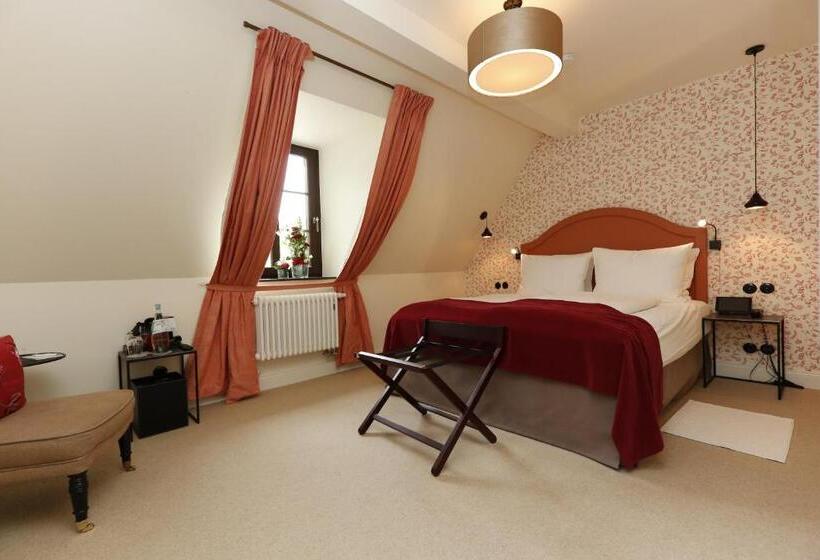 Отель Burg Reichenstein