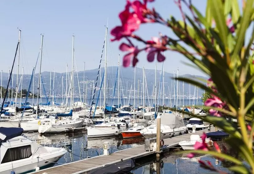 ホテル De Charme Laveno