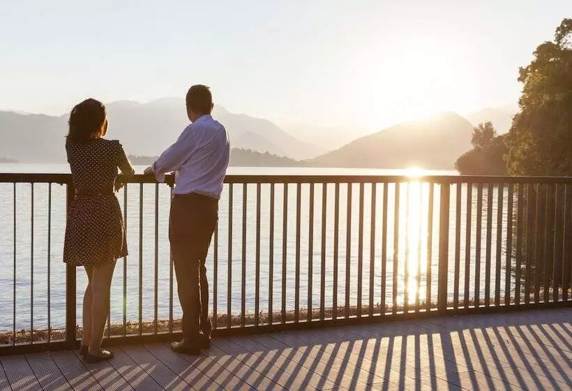 ホテル De Charme Laveno