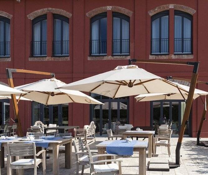 ホテル De Charme Laveno