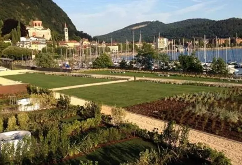 ホテル De Charme Laveno