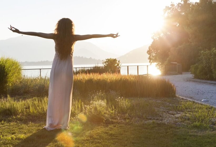 ホテル De Charme Laveno