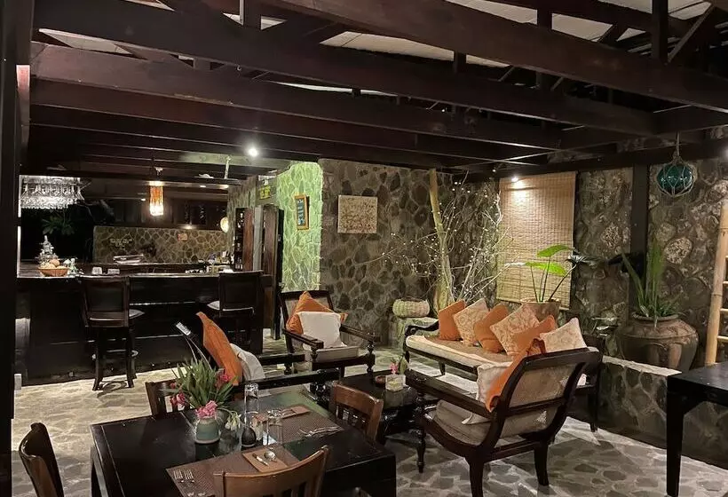 בית מלון כפרי Firefly Estate Bequia