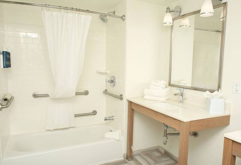 فندق Four Points By Sheraton Midland