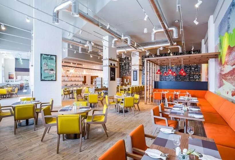 ホテル Ibis Styles Dragon Mart Dubai