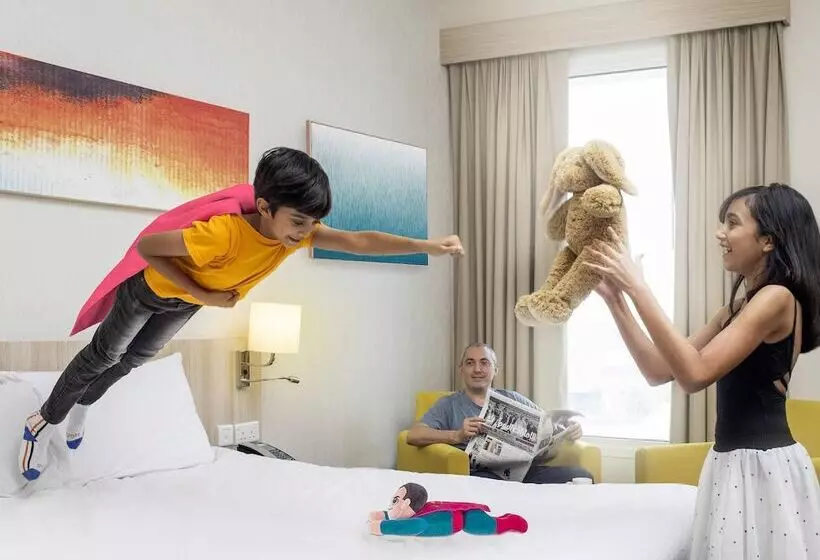 ホテル Ibis Styles Dragon Mart Dubai