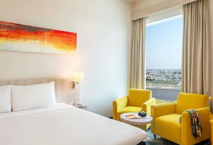 ホテル Ibis Styles Dragon Mart Dubai