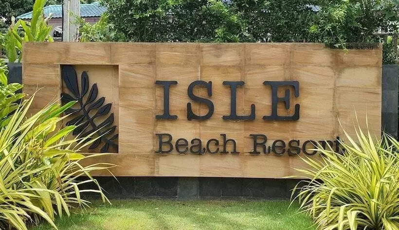 هتل Isle Beach Resort