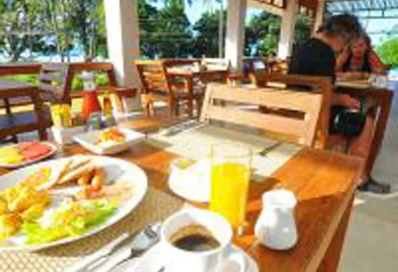 هتل Isle Beach Resort