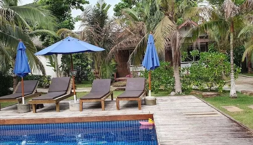 هتل Isle Beach Resort