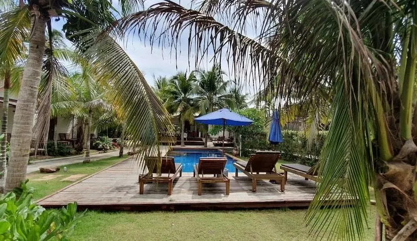 هتل Isle Beach Resort