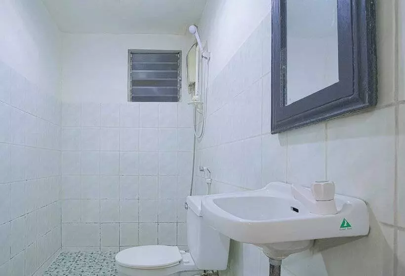 Hotelli La Maria Pension And Tourist Inn