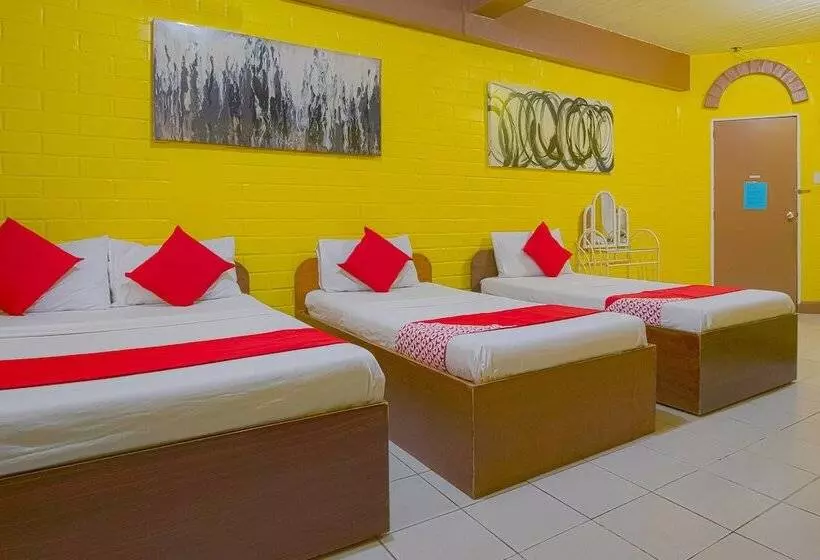 Hotelli La Maria Pension And Tourist Inn