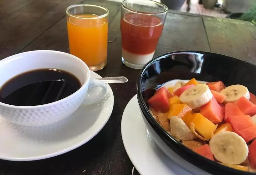 فندق Les Fleurs House