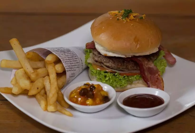 هتل Naga Angkor Hostel