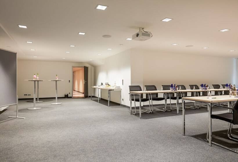 فندق Platzhirsch